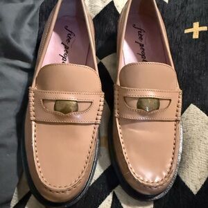 FREE PEOPLE Liv Camel Leather Penny Loafers Women’s Size 9 EUR 38.5